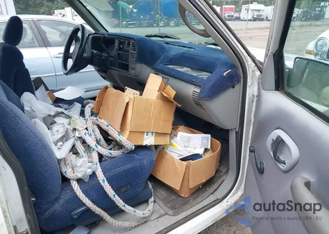 1995 GMC Sierra C1500 z USA, uszkodzony, nr VIN 1GTEC14H4SZ517934